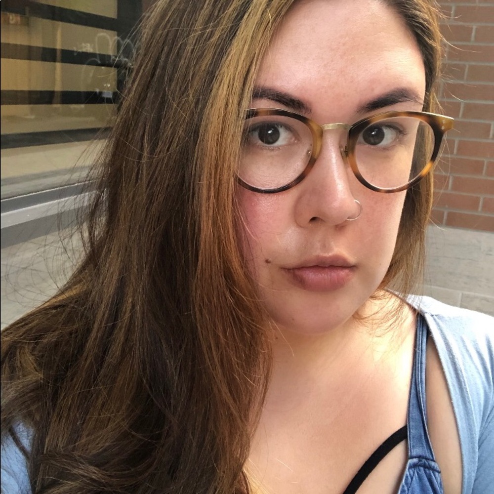 Meet your Posher, Stephanie
